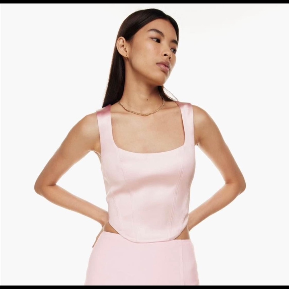 Wilfred
Twirl Pleated Skirt and matching corset top bow pink